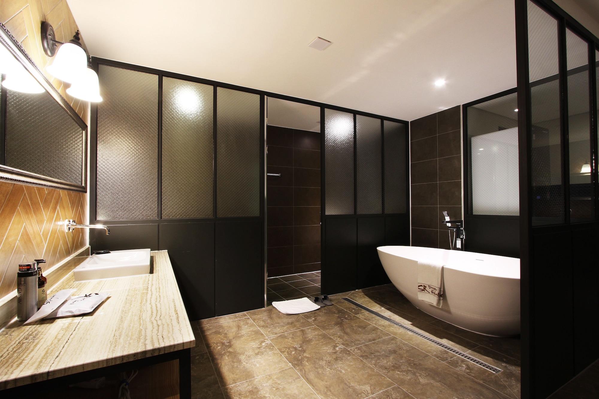 Sr Design Hotel Yongin Ngoại thất bức ảnh