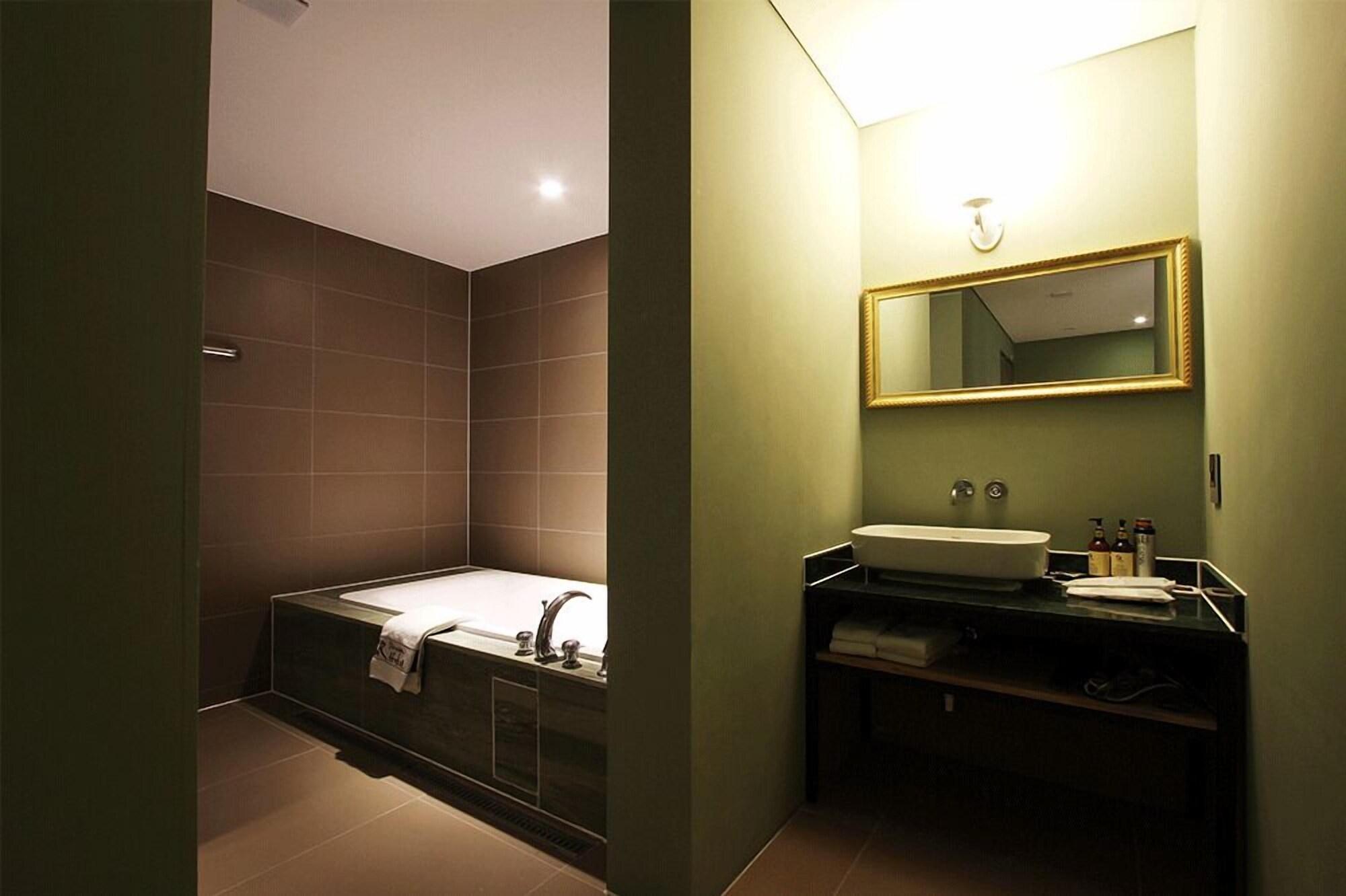 Sr Design Hotel Yongin Ngoại thất bức ảnh